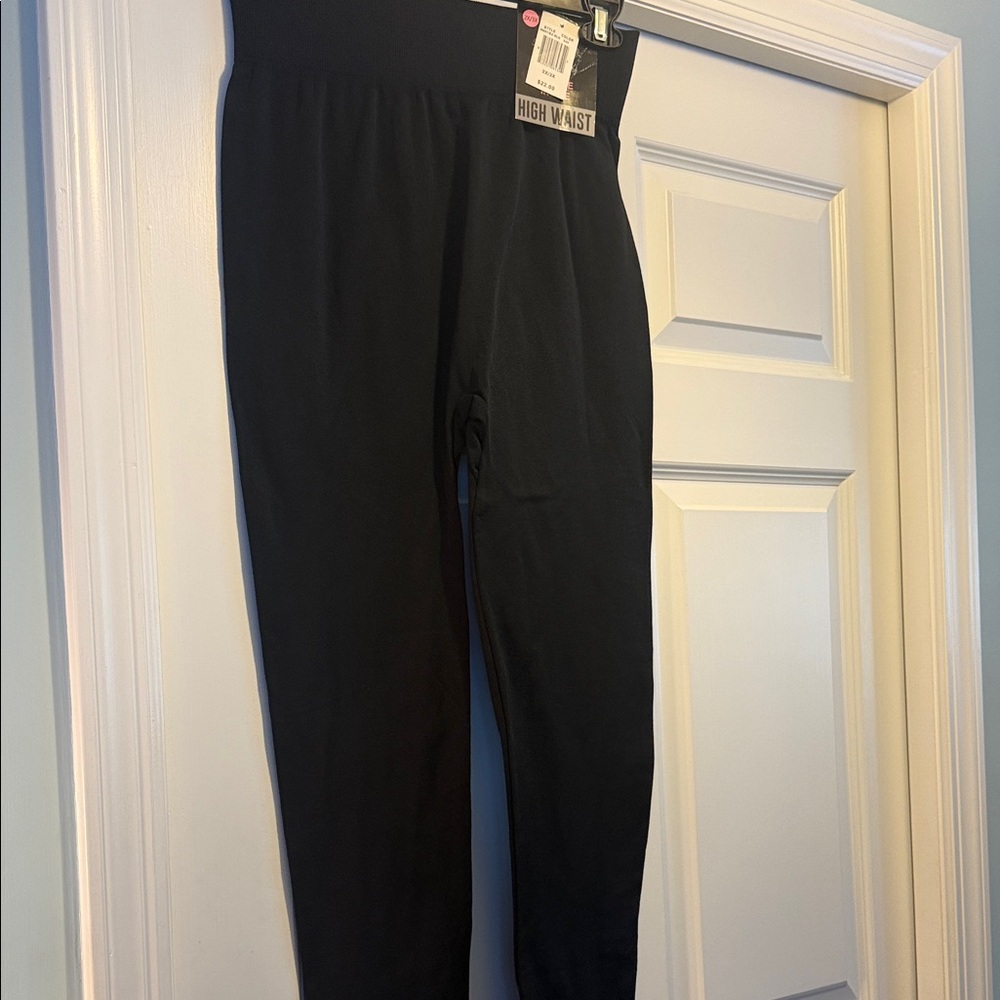Cotton Candy Black High Waist Fleece Inside Leggings Size 2X/3X NWT